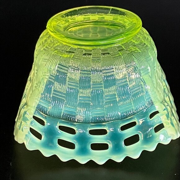 Fenton Topaz Opalescent Uranium Lattice Basket Weave Candy Dish - Picture 6 of 13